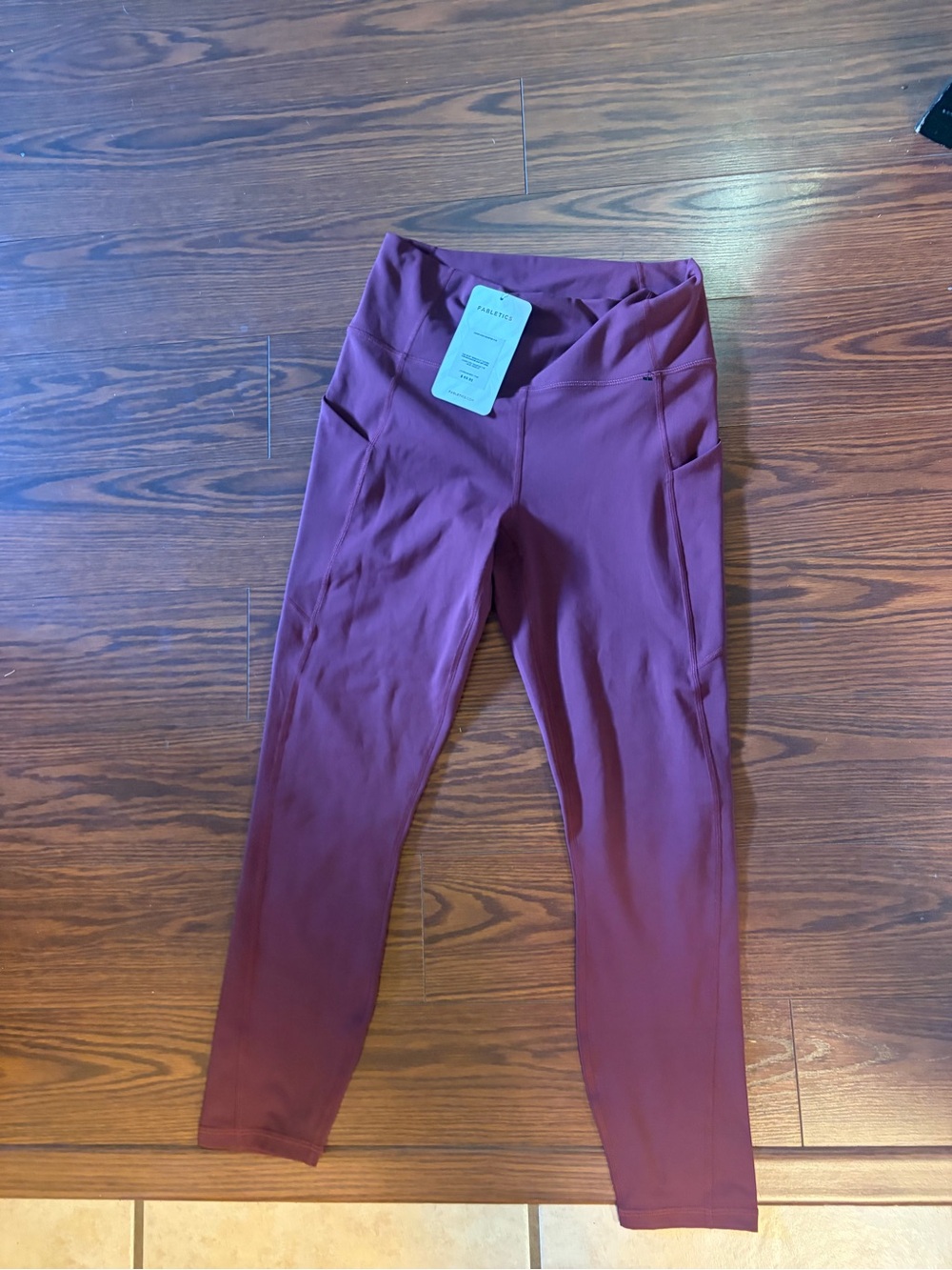 Womens fabletics merlot maroon oasis High-Waist Active Leggings